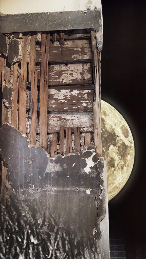 Criminal Column 3채널 비디오 328 loop, full HD resolution,가변크기, 2017